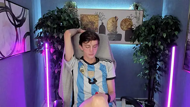 John Weasley online show from 11/01/25, 02:52