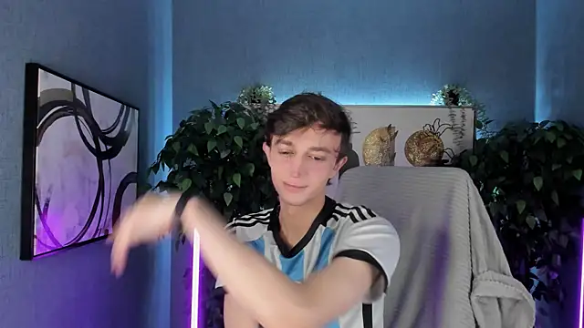 John Weasley online show from 11/04/25, 01:10