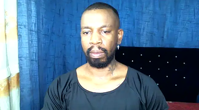 Snapshot of strong__anthony chatting on 01/27/25, 04:11 strong anthony online show from 01/27/25, 04:11