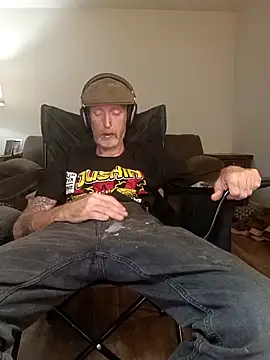 filthymind619 online show from 12/05/25, 03:37