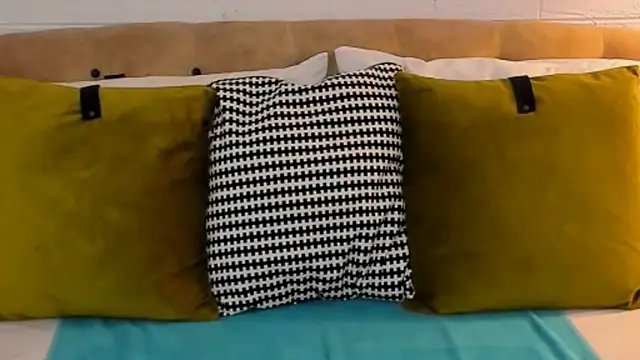 SarahGrays online show from 12/19/25, 08:10