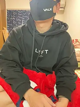 K0718 online show from 02/06/25, 01:43