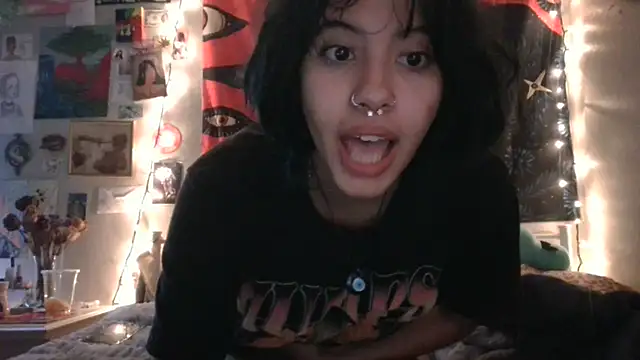 Rubyred2369 online show from 01/08/25, 08:39