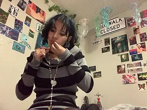 Rubyred2369 online show from 01/25/25, 09:04