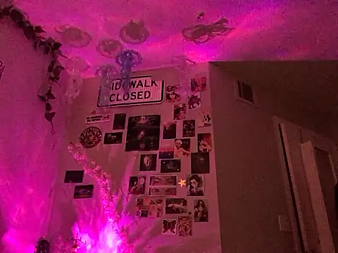 Rubyred2369 online show from 01/28/25, 02:32