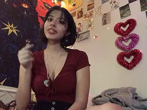 Rubyred2369 online show from 02/12/25, 09:22