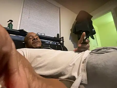 MrDaddyBbSnake online show from 01/18/25, 05:31