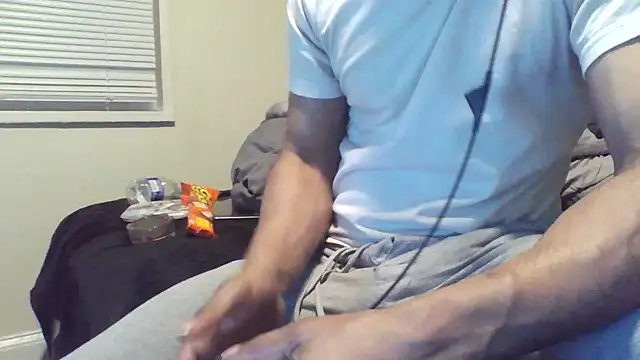 MrDaddyBbSnake online show from 03/13/25, 04:27