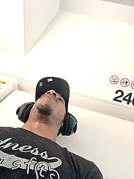 MrDaddyBbSnake online show from 10/04/25, 07:56