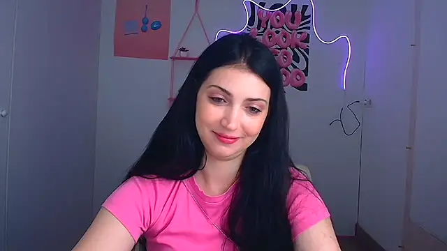 Snapshot of Amalia_amor chatting on 06/16/26, 05:32 Amalia amor online show from 06/16/26, 05:32