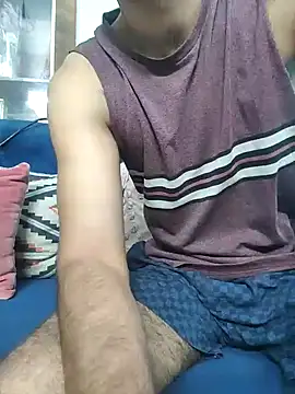 TOPMOON001 online show from 07/29/26, 08:45