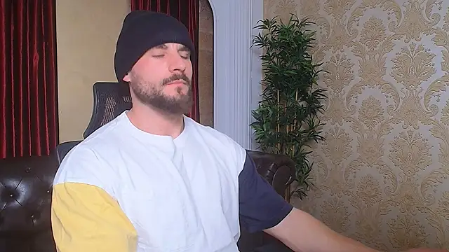 AdamJamesonn online show from 03/11/25, 12:39