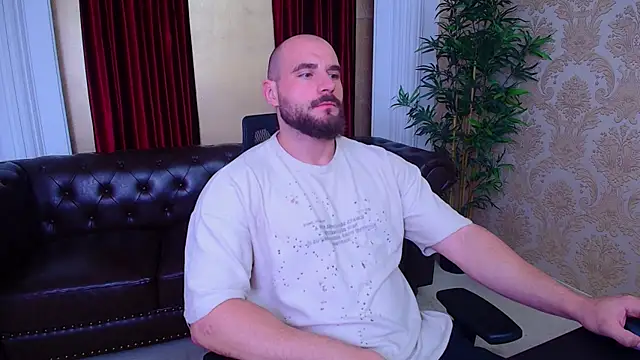 AdamJamesonn online show from 10/09/25, 04:54