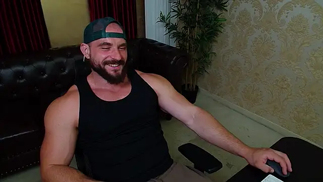 Snapshot of AdamJamesonn chatting on 07/17/26, 05:14 AdamJamesonn online show from 07/17/26, 05:14