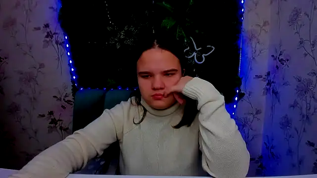 AdeleCruz online show from 01/11/25, 01:01