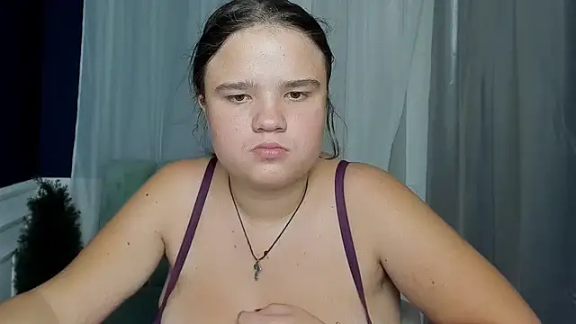 AdeleCruz online show from 09/21/25, 12:07