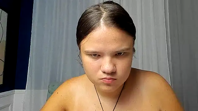 AdeleCruz online show from 07/18/26, 12:09