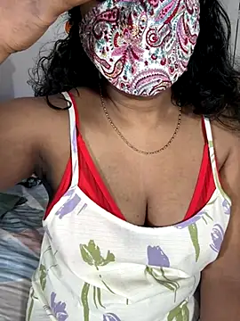 ArathyNambyarMallu online show from 11/08/25, 10:26