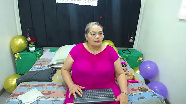 VickyBoobss online show from 03/19/26, 07:29