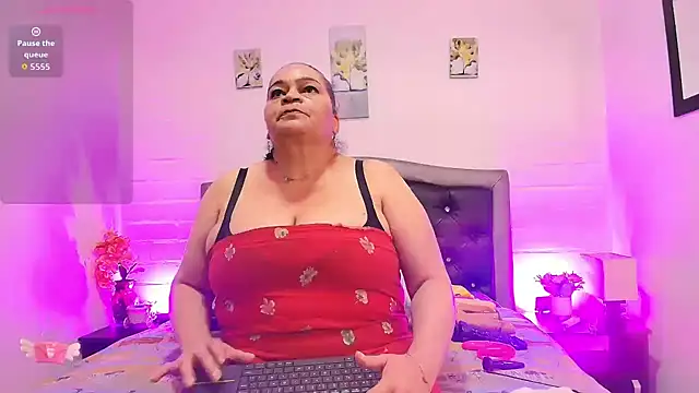 Snapshot of VickyBoobss chatting on 07/05/26, 12:23 VickyBoobss online show from 07/05/26, 12:23