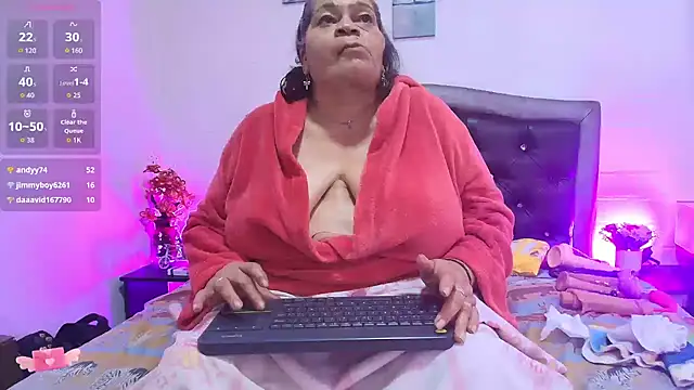 Snapshot of VickyBoobss chatting on 07/16/26, 08:53 VickyBoobss online show from 07/16/26, 08:53