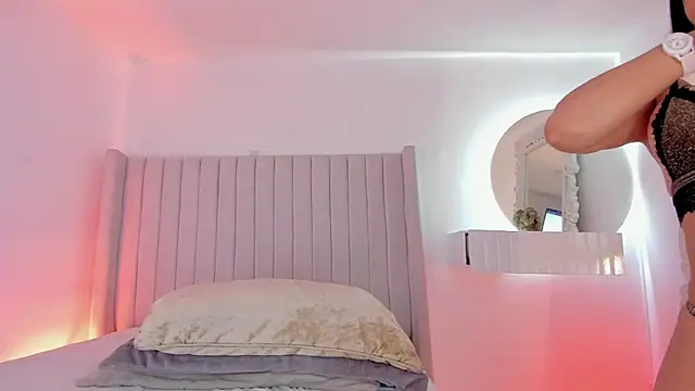 Karla Hudsson online show from 04/20/26, 12:41