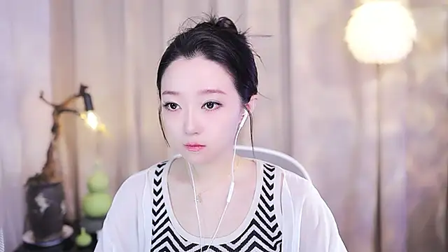 Zoe-99 online show from 11/05/25, 12:05