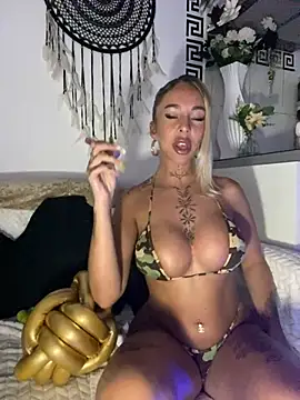 CheekyChels online show from 02/24/25, 07:52