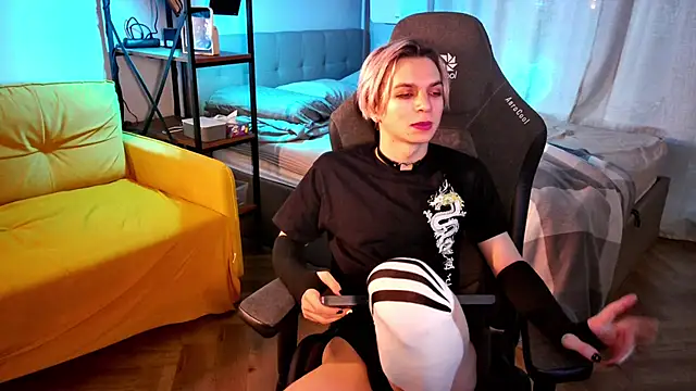 Snapshot of leon_yuugen chatting on 01/29/25, 07:25 leon yuugen online show from 01/29/25, 07:25