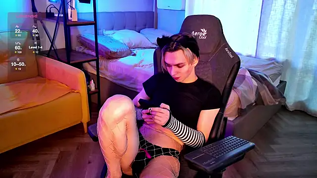 Snapshot of leon_yuugen chatting on 03/19/25, 02:24 leon yuugen online show from 03/19/25, 02:24