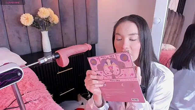 chelsea bolton  online show from 10/22/25, 01:00