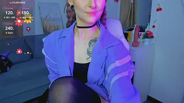 Emily  Mooree online show from 01/16/25, 07:17