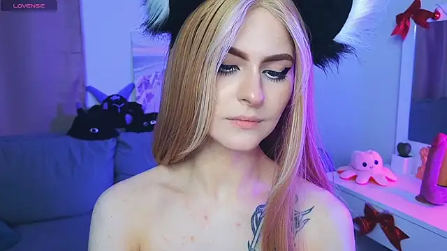 Emily  Mooree online show from 02/08/25, 10:18