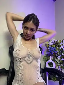 Snapshot of Aleska_Miami chatting on 05/18/26, 03:51 Aleska Miami online show from 05/18/26, 03:51