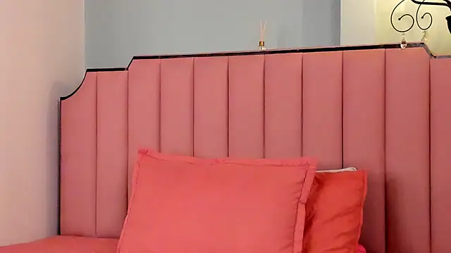 KarenSims online show from 02/12/26, 02:12