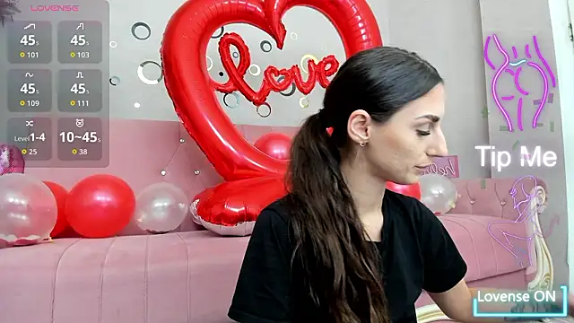 BelovedKhloee online show from 02/22/26, 08:40