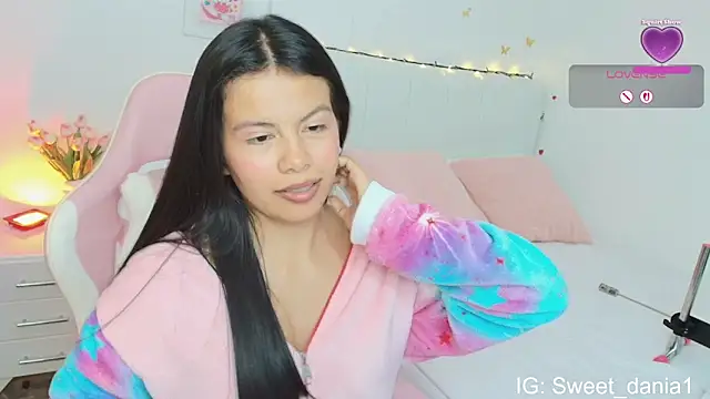 sweet dania  online show from 09/21/25, 03:52