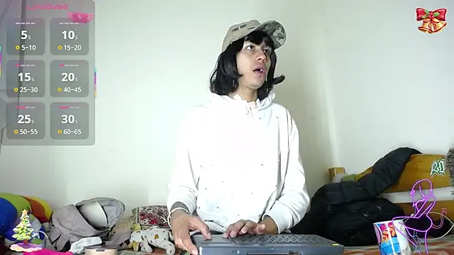 boysLittle online show from 12/19/25, 08:10