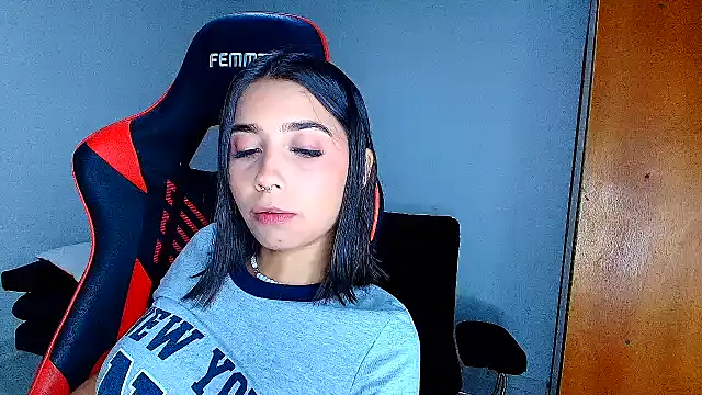 Rousse violett online show from 02/13/26, 01:34