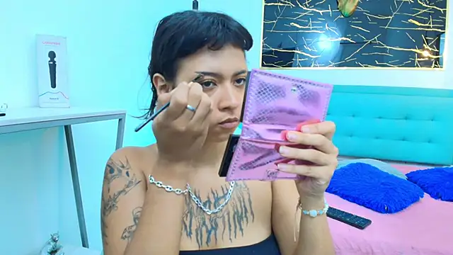 gabriela cortez online show from 09/27/25, 12:32