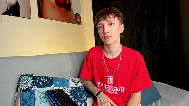 Snapshot of jeremy_salvatore chatting on 01/17/25, 08:24 jeremy salvatore online show from 01/17/25, 08:24