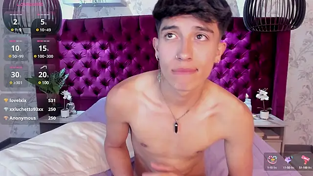 Snapshot of tim__fox chatting on 03/04/25, 03:44 tim fox online show from 03/04/25, 03:44