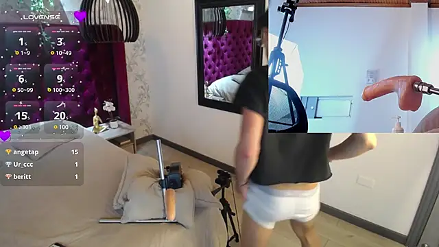 Snapshot of tim__fox chatting on 03/05/25, 11:16 tim fox online show from 03/05/25, 11:16