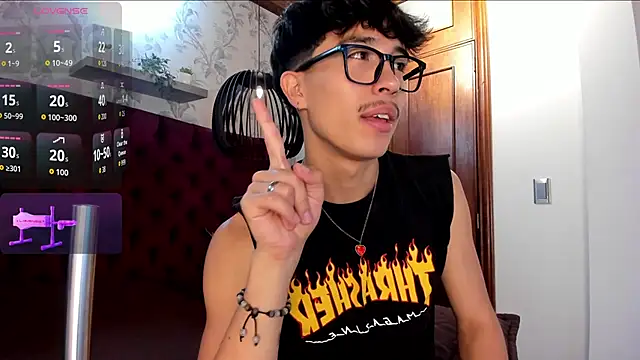 Snapshot of tim__fox chatting on 09/19/25, 11:55 tim fox online show from 09/19/25, 11:55