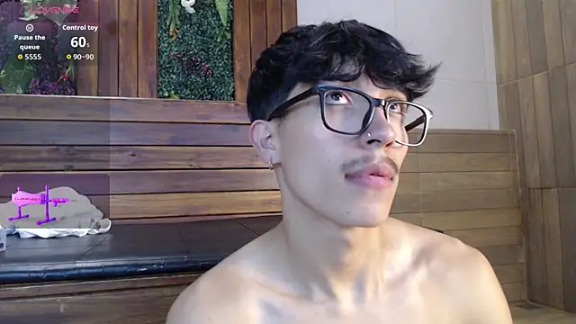 Snapshot of tim__fox chatting on 09/24/25, 12:19 tim fox online show from 09/24/25, 12:19