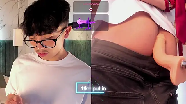 Snapshot of tim__fox chatting on 10/26/25, 12:44 tim fox online show from 10/26/25, 12:44