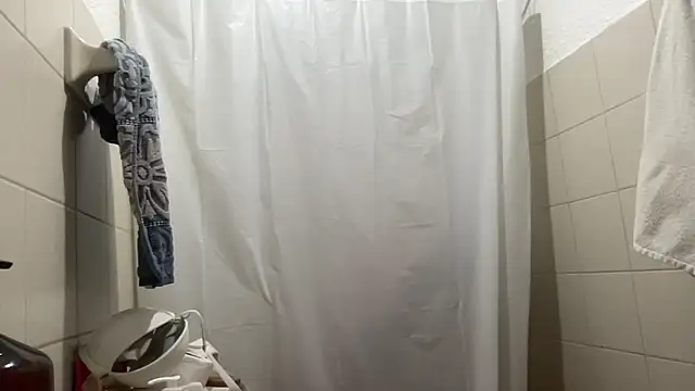 LunaBeya online show from 12/14/25, 12:32