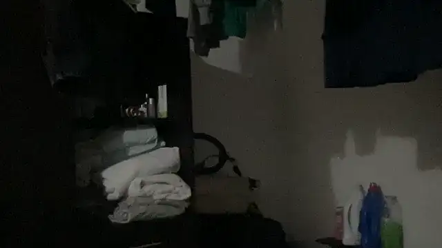 LunaBeya online show from 12/22/25, 11:51