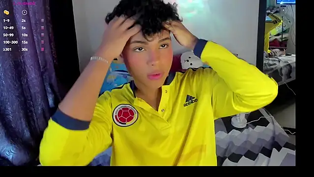 Snapshot of dani_angels__ chatting on 02/21/25, 06:04 dani angels online show from 02/21/25, 06:04