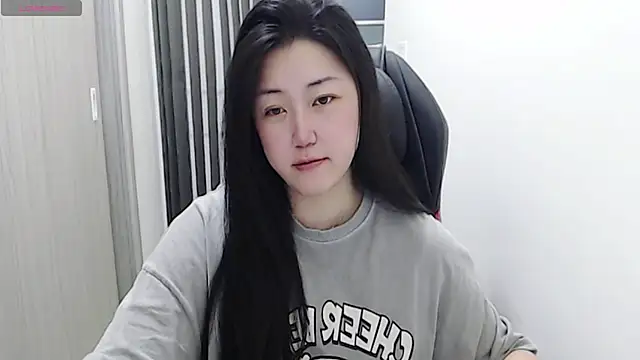 minnie9009 online show from 03/21/25, 01:56